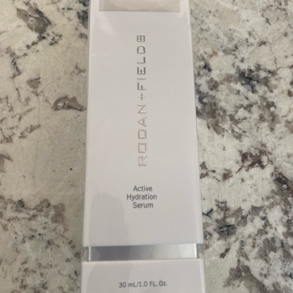 Rodan + Fields Active Hydration Serum - White and Silver Accents